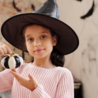 How to Make a Witch Hat